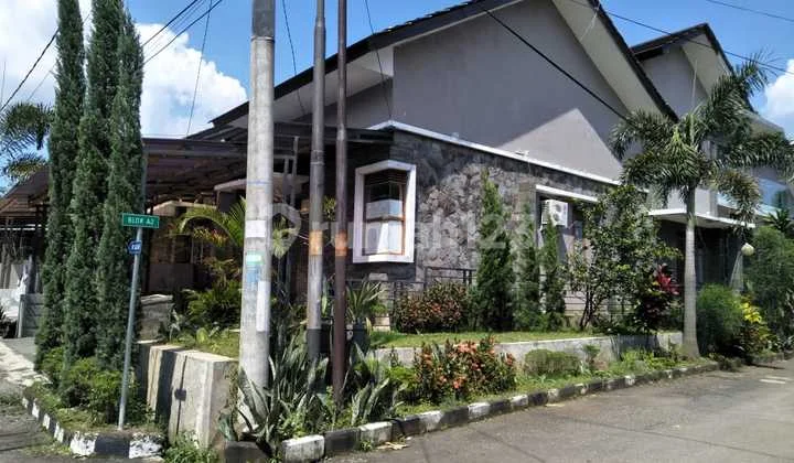 Rumah Bagus 1 Lantai Kuldesak di Jln Gunung Batu Sayap Pasteur