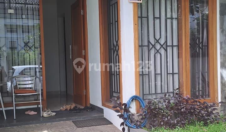 Rumah Bagus 2 Lantai Minimalis di Situ Sari Turangga Buah Batu
