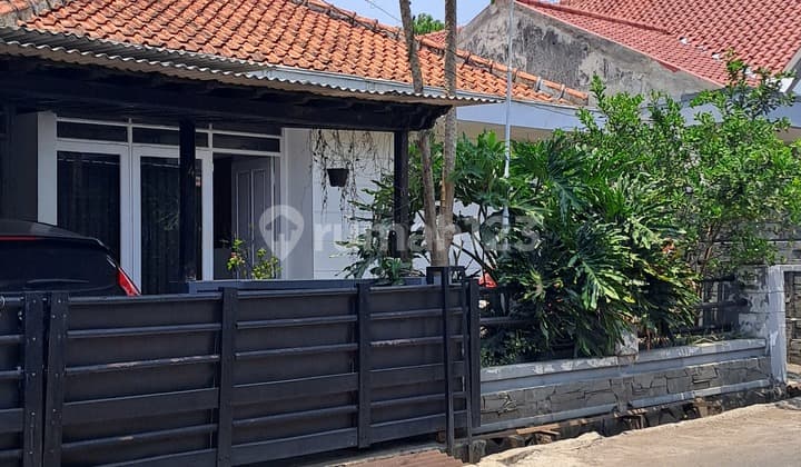 Rumah Bagus 1 Lantai Jalan Lebar di Turangga Buah Batu
