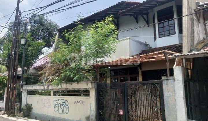 Rumah Lama Hitung Tanah di Turangga Dekat Trans Studio