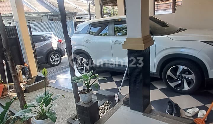 Rumah Bagus 2 Lantai Jalan Lebar di Kembar Sayap Bkr, Buah Batu