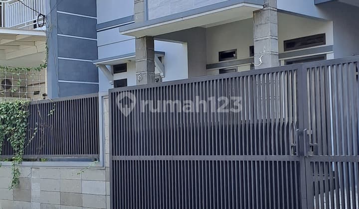 Rumah Bagus Minimalis 2 Lantai di Turangga Lingkungan Nyaman