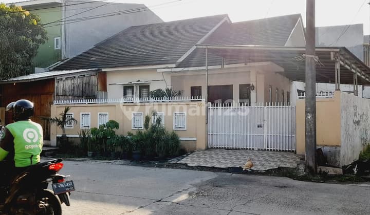Rumah Hook Luas bisa KPR Harga Nego di Wisma Jaya Duren Jaya Kota Bekasi
