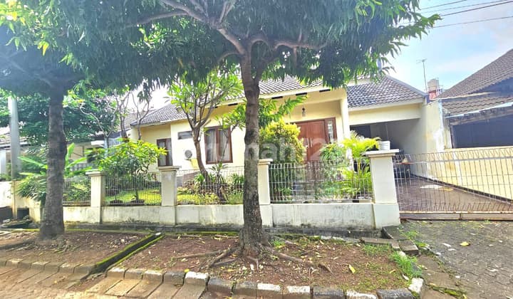 Rumah Luas Siap Huni bisa KPR di Kemang Pratama 1 Pekayon Kota Bekasi