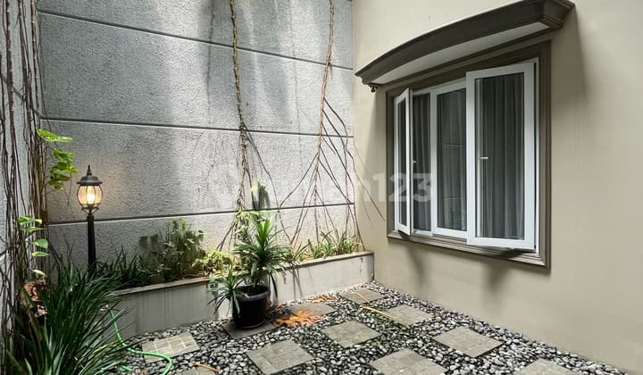 Rumah Siap Huni Pondok Indah Dekat Pim Semi Furnished