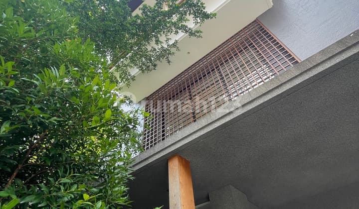 Rumah Modern Tropis Pondok Indah Jaksel
