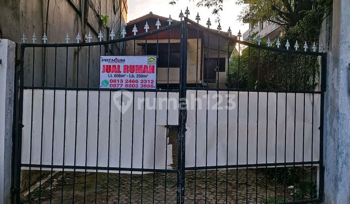 Rumah Bagus Unfurnished SHM Pasar Minggu, Jakarta Selatan