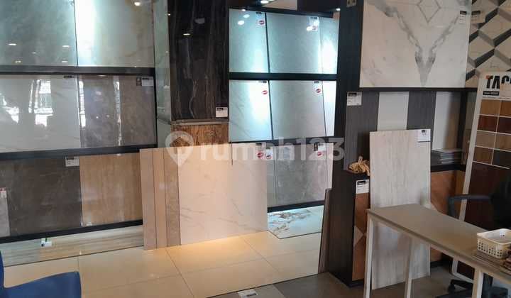 Ruko Di Percetakan Negara, Gandeng, 2 Rk Jadi 1, Lokasi Strategis, Siap Huni, Ramai