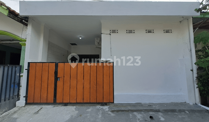 Disewakan Rumah Nyaman Siap Huni, Lingkungan Tenang Lokasi Pondok Ungu Permai 31588 Wid Disewakan Rumah Nyaman Siap Huni, Lingkungan Tenang Lokasi Pondok Ungu Permai 31588 Wid