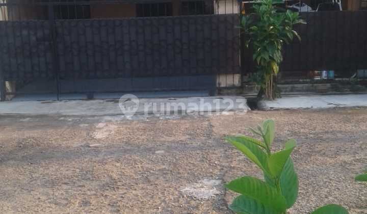 Rumah Tiga Kamar Tidur Siap Tempati Harapan Indah (13638 Rn) Rumah Tiga Kamar Tidur Siap Tempati Harapan Indah (13638 Rn)