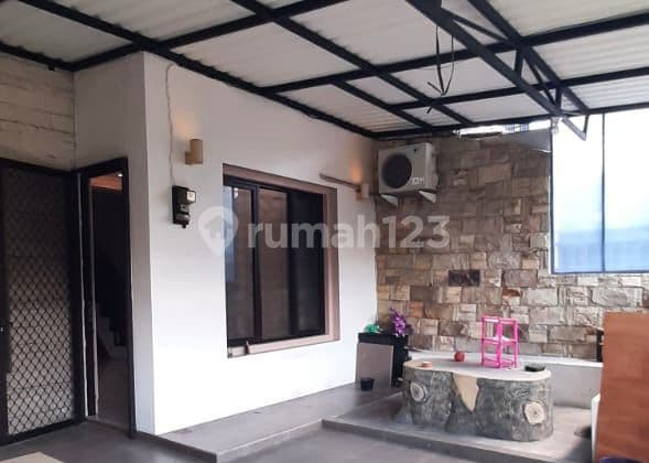 Nice 2-Story House in Nusaloka BSD City 2.1 Billion, strategic location
