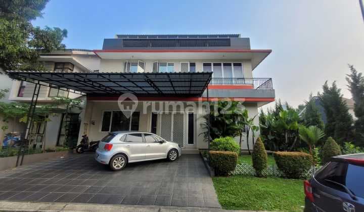 Rumah 2,5 lantai di Foresta BSD CIty, luas tanah 219 luas bangunan 310 harga 5,2 miliar. posisi hoek