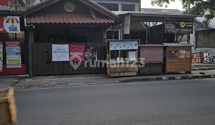 LEBIH UNTUNG DARI PADA BELI RUKO! RUMAH PINGGIR JALAN UTAMA KENCANALOKA BSD CITY TANGERANG SELATAN, COCOK UNTUK KANTOR, KOST AN, RESTO, KLINIK,DAN LAIN2 LUAS TANAH 202 M2 LUAS BANGUNAN 250 M2