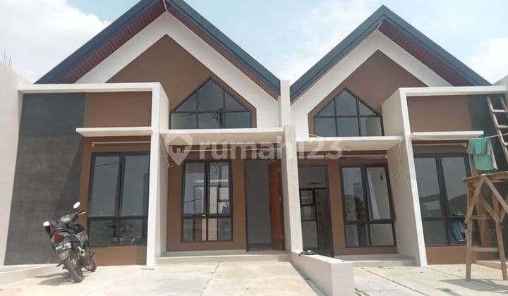 Rumah Bagus Dalam Komplek Tangerang Selatan