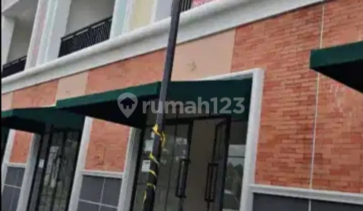 For Rent Ready-to-Occupy Shop House South Tangerang