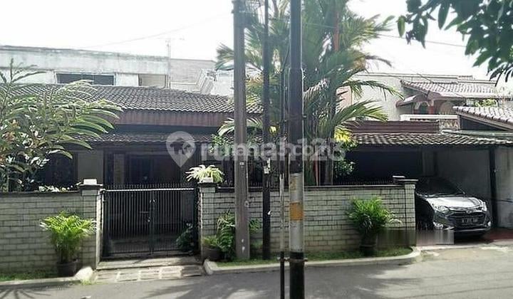 Hunian Nyaman Depan Taman Jl. Bendi Tanah Kusir