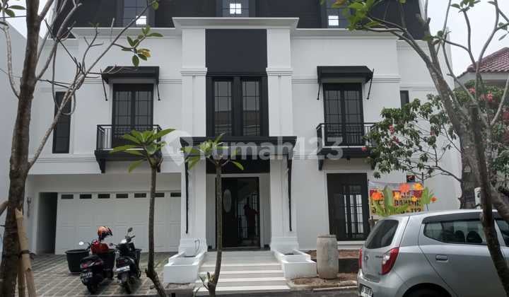 Puri Bintaro Rumah Baru Fresh Megah Mewah Pool