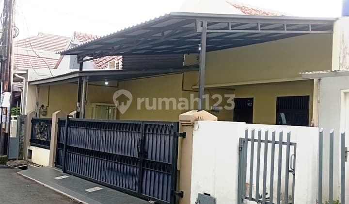 Rumah Siap Huni Dekat Ke Bintaro Plaza Strategis