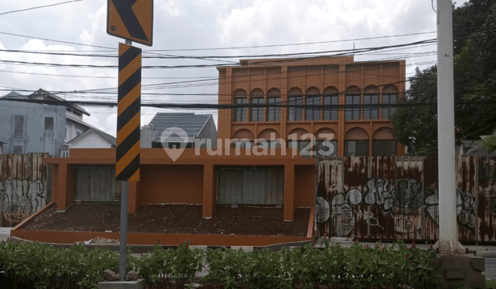 Gedung Baru Siap Huni Strategis di Ragunan