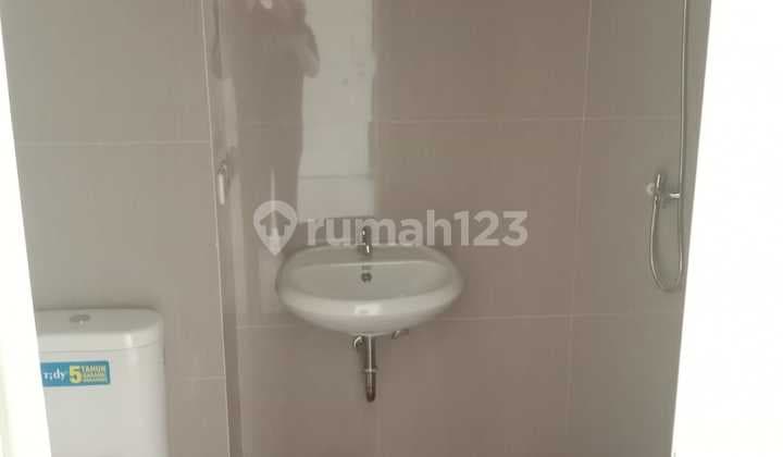 Taman Paris Lippo Karawaci Tangerang, Satu Lantai Di Lantai Dua,