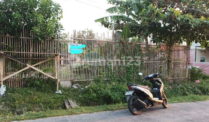 Land on Arcamanik Street, Bandung, 300 m²