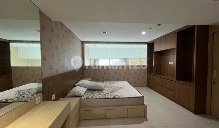 Disewakan Unit Apartemen Tipe AVENUE Furnish, Unit Rapih dan Bersih, Favorite Tower , Best View