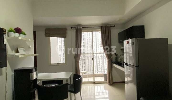 Disewakan Unit Apartemen Royal Mediterania Garden Tower Lavender, (2Br), Dekat dengan Mall Central Park, Best View