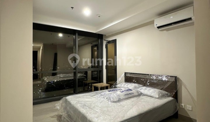 Diapartemen Menara Jakarta Tower Equinox Uku 35 M2 Furnished KT 1 KM 1 Rapi