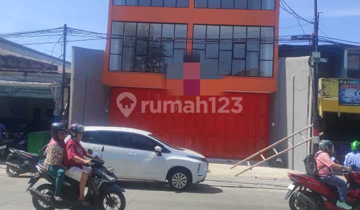 For Sale Plumpang Semper Shop House 9.5X18, Strategic 3 Floors Position on Main Road Suitable for All Businesses