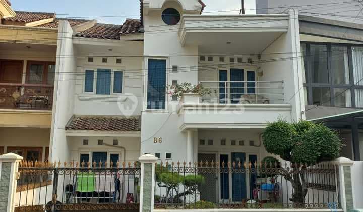 Disewakan Rumah Minimalis Tsa 2 Uku 8X20 Hdp Utara Komplek Eksklusif Jalan Lebar