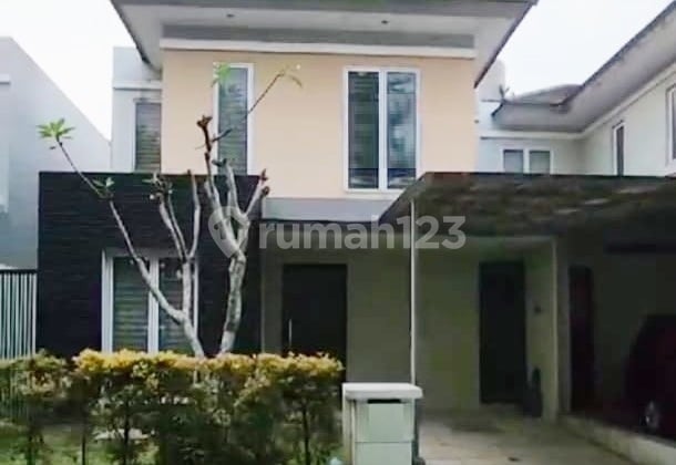 For Sale House in Premier Park, Modernland