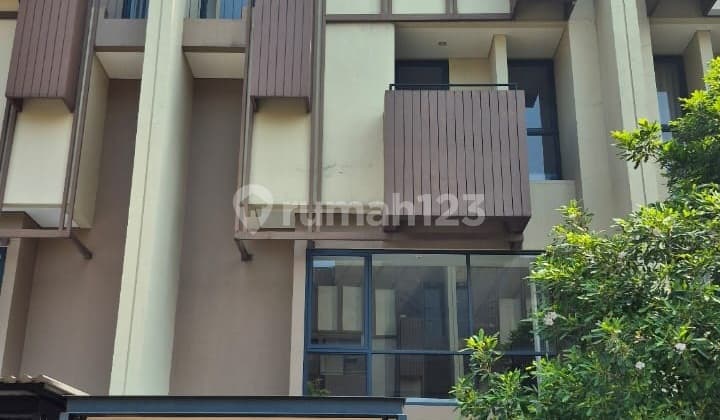 Dijual Cepat Rumah di Tabebuya Impresahaus R