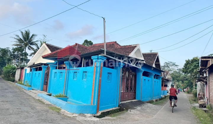 Rumah Nyaman Halaman Luas Dekat RS Cahaya Medika Cocok untuk Keluarga