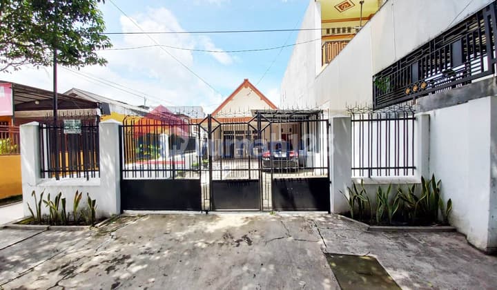 Rumah Strategis Klojen Dekat De Boutique Hotel dan Savana Hotel