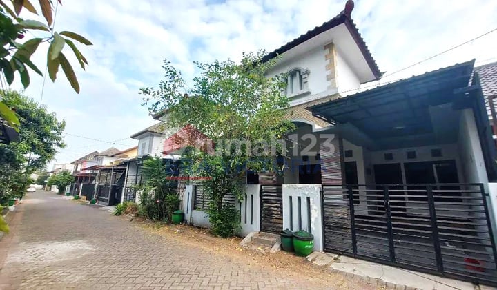 Disewakan Rumah 3 Kamar Dalam Kawasan Araya Akses Jalan Lebar Dan Lancar