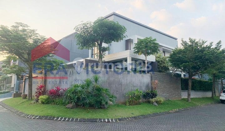 Rumah Luas 2 Lantai Area Dieng, Lokasi Elite, Dekat Pusat Kota
