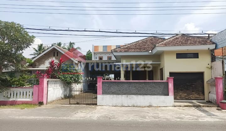 Jual Rumah 2 Lantai Area Pakis Kedungrejo, Lokasi Jalan Raya, Sisa Tanah Luas