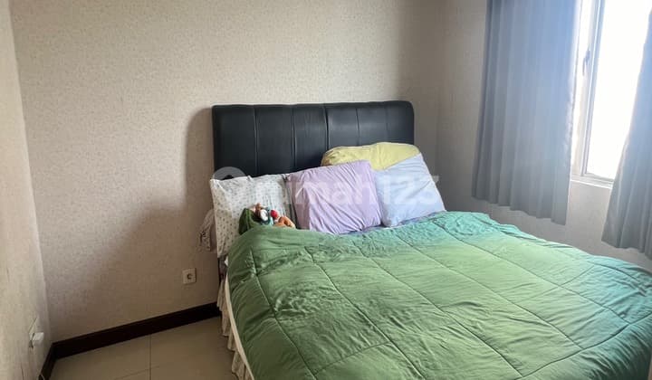 For rent: Water Place Apartment B, 2 bedrooms.