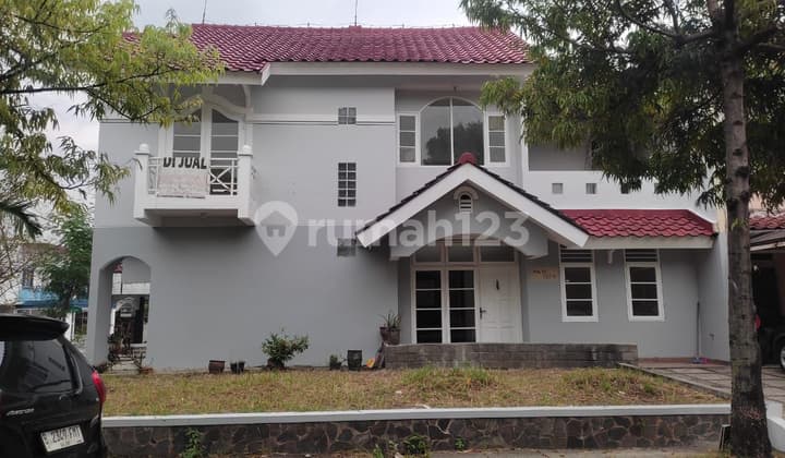Quick sale Lippo Cikarang house, already renovated.