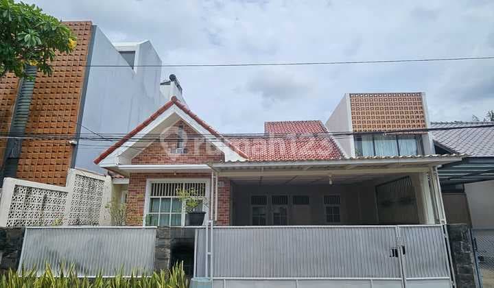 Disewakan Rumah Dalam Perumahan Puri Flamboyan di Rempoa Tangerang Selatan