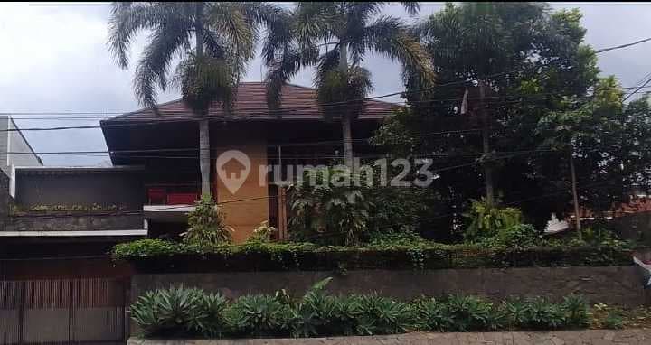 Dijual Rumah Mewah di Lokasi Premium Jl. Ir. H. Djuanda Dago Bandung