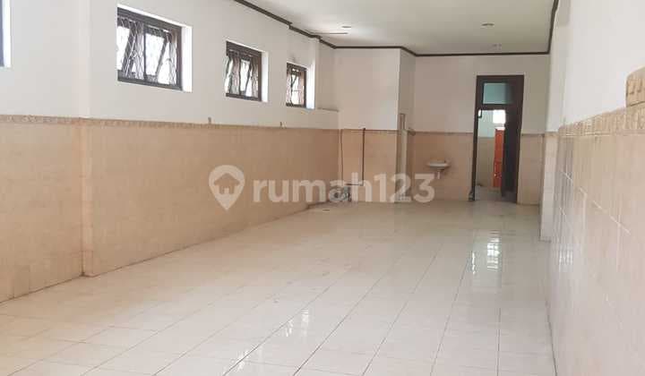 Pasar Besar Wetan Nol Jalan Raya Dekat Tol Pasar Turi