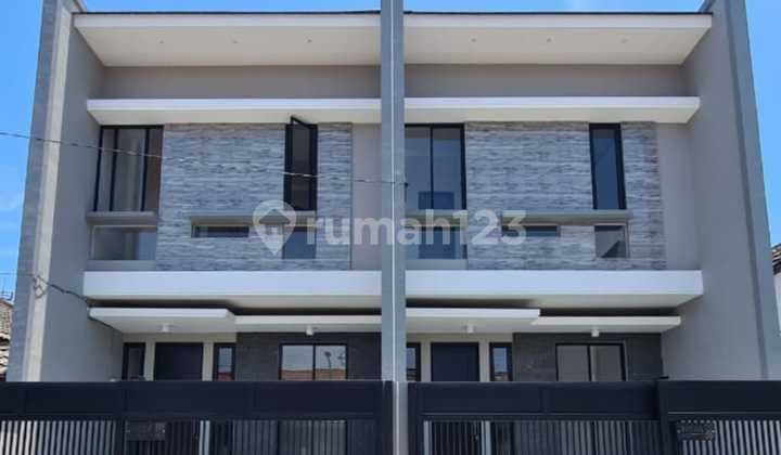 Rumah Baru Minimalis Siap Huni Klampis Semolo Surabaya Timur