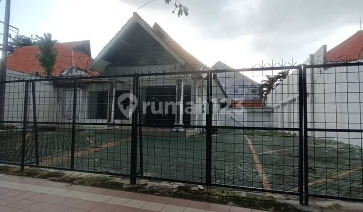 Rumah Usaha Strategis Raya Darmo Surabaya Pusat