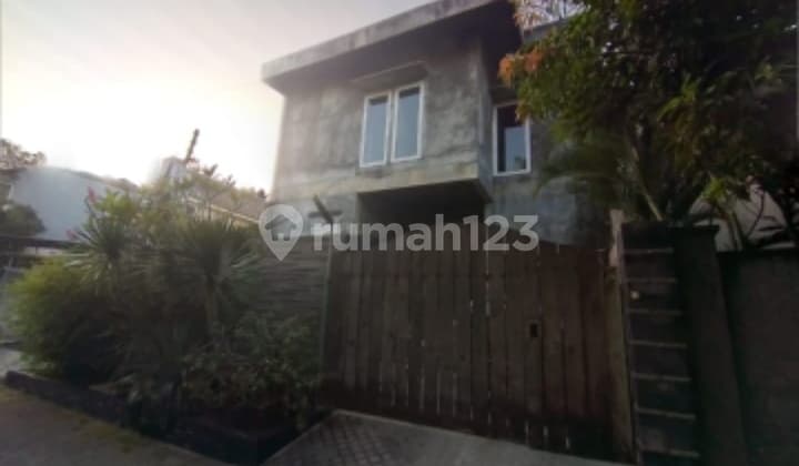 Rumah Darmo Permai Kondisi 75% Surabaya Barat