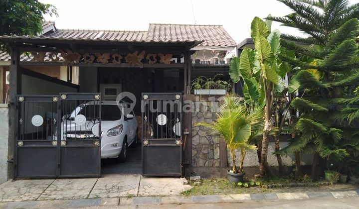 Rumah cantik hook lingkungan asri lokasi strategis