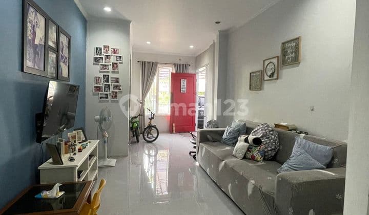 Rumah 2lt Ada Taman Depan Dan Belakang