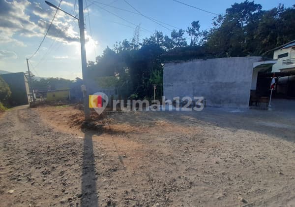 Plot in Tentara Pelajar, Gedang Anak, Ungaran, Central Java.