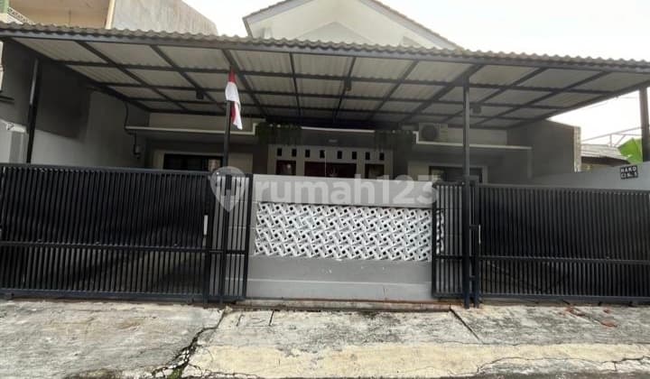 New House, Flood-Free, Pondok Jaya, Bintaro Sector 3, 7 Minutes to Plaza Bintaro, 10 Minutes to Pondok Ranji Station, 10 Minutes to Bintaro-BSD Toll Gate, 7 Minutes to Lotte Mall, 7 Minutes to Premier Hospital.