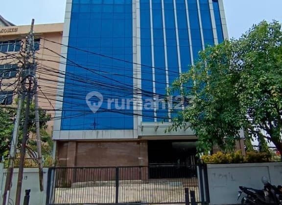 Gedung Kantor,sangat Strategis,jl.raden Saleh,cikini,menteng Jakarta Pusat,10 Menit Ke Plaza Indonesia & Pusat Grosir Pakaian Thamrin City,15 Menit Ke Stasiun Tanah Abang